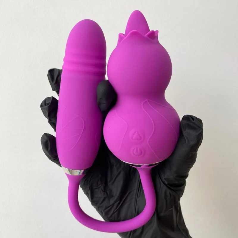Vibrador 2 Em 1 Vai e Vem Com Estimulador De Clitóris Recarregável Cod. KKO 1008