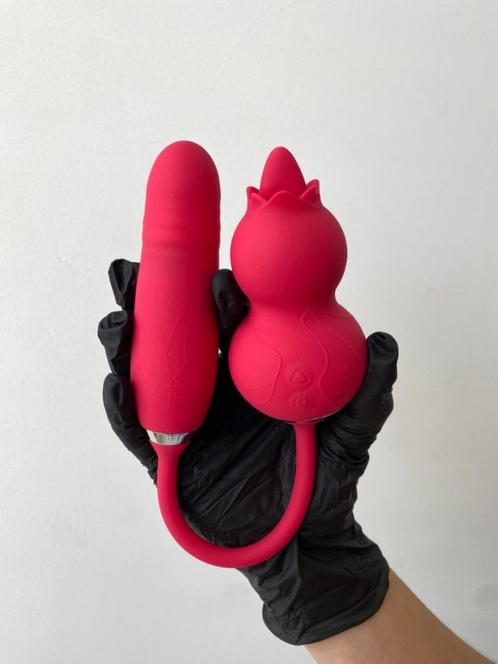 L&B - Vibrador 2 Em 1 Com Vai e Vem e Estimulador De Clitóris Recarregável  Cod. kko 1007